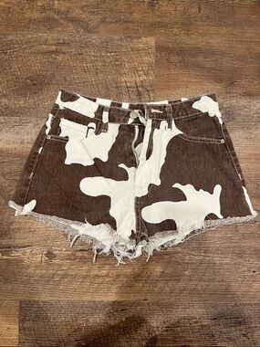 SHEIN Brown & White Cow Print High-Rise Denim Shorts